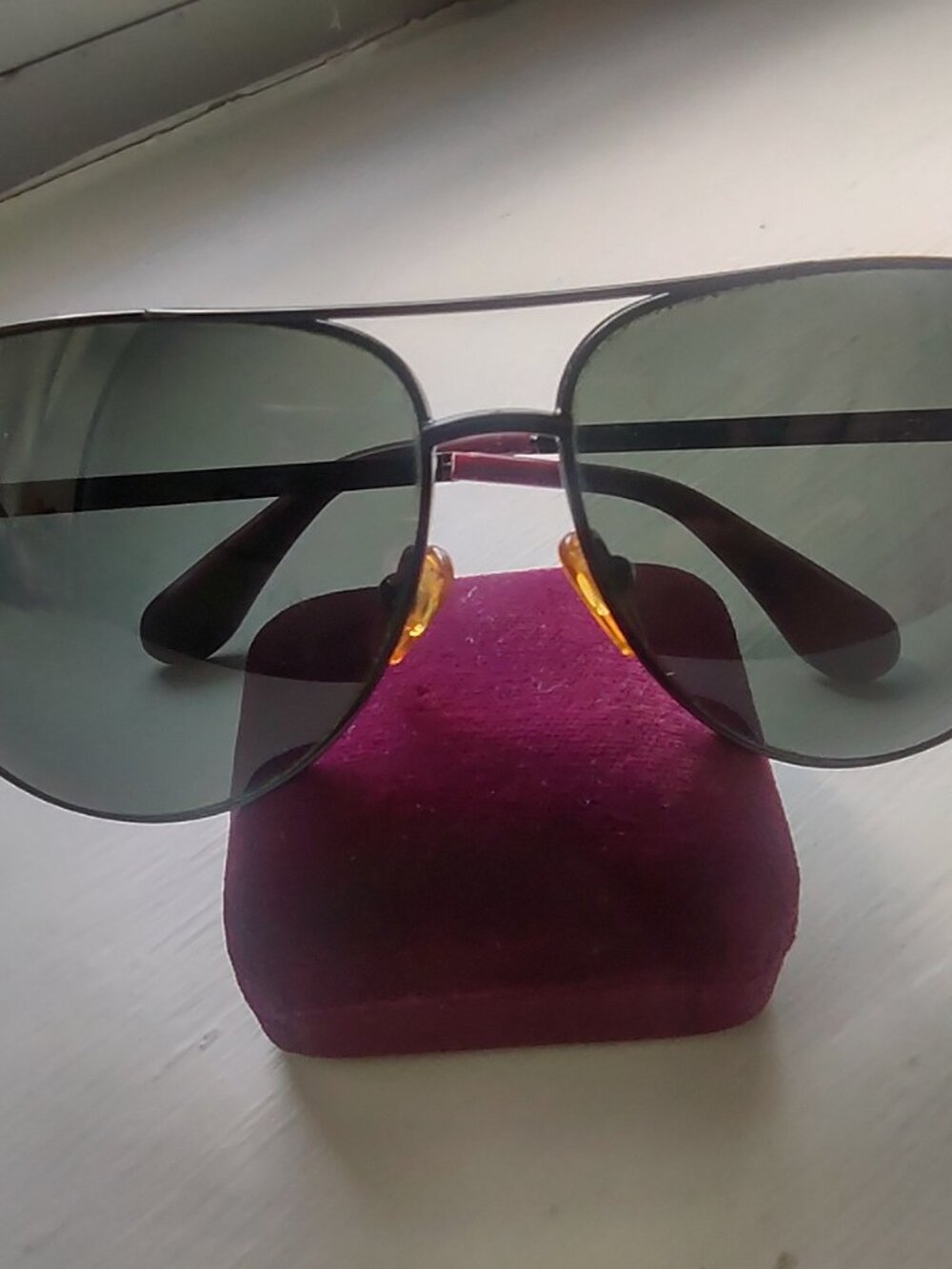 Marc by Marc Jacobs Aviator Sunglasses Black Metal Frame Gradient Lenses